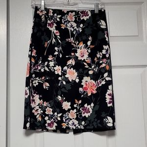 White House Black Market Floral Pencil Skirt
